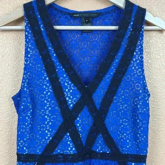 MARC BY MARC JACOBS DRESS SIZE 0 CROCHET FIT FLARE V NECK SLEEVELESS LINED BLUE - Picture 5 of 9